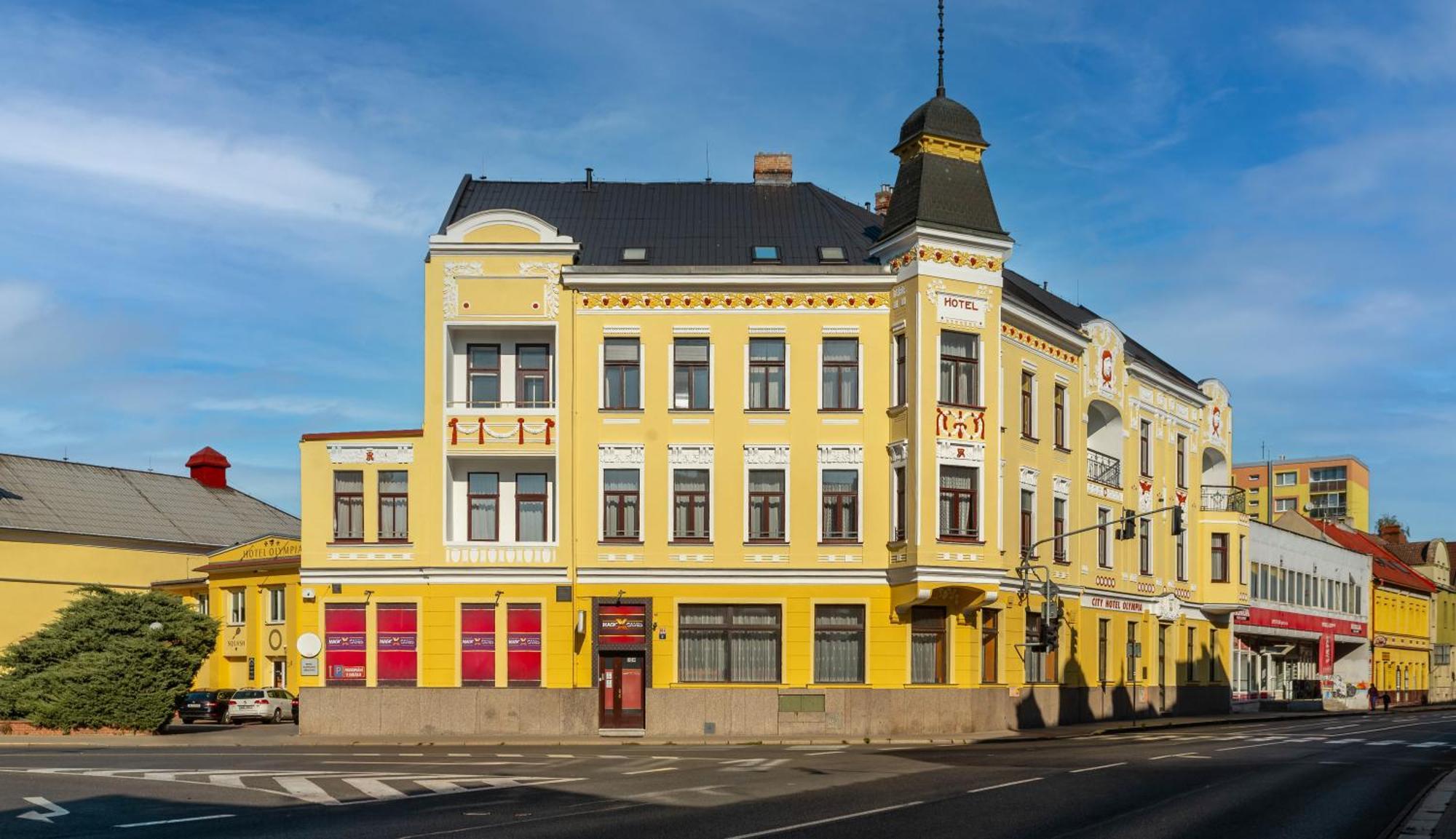 Hotel Olympia Garni Česká Lípa Exterior foto